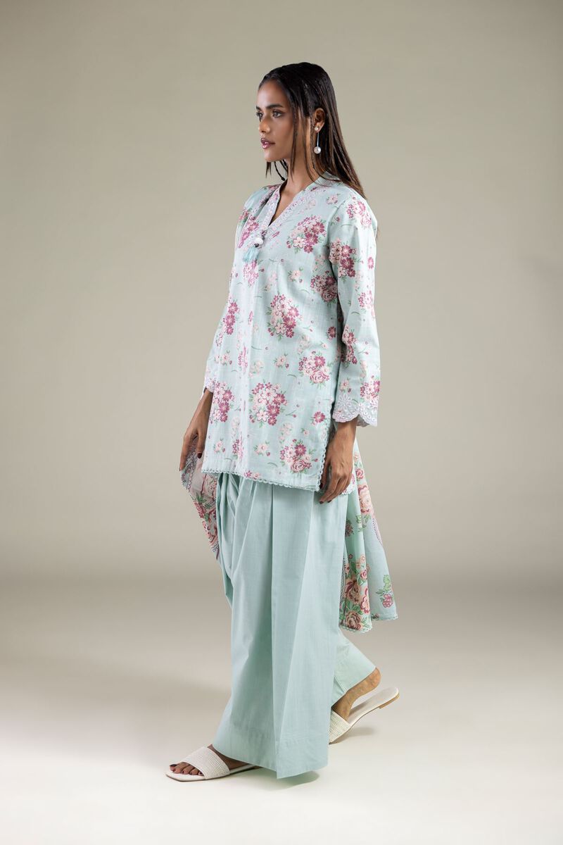 https://us.khaadi.com/dw/image/v2/BJTG_PRD/on/demandware.static/-/Sites-khaadi-master-catalog/default/dwf40d2fa7/images/hi-res/1-26-123-b-e_multi_1.jpg?sw=800&sh=1200