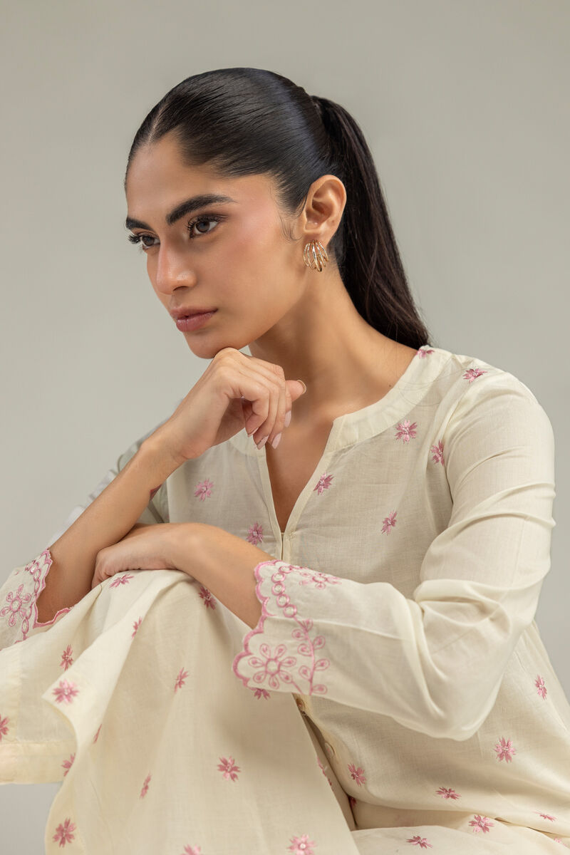 Embroidered | Cambric | Cambric Floral Kurta | USD 40.00