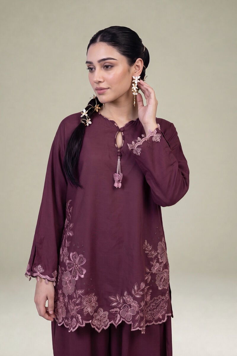 https://us.khaadi.com/dw/image/v2/BJTG_PRD/on/demandware.static/-/Sites-khaadi-master-catalog/default/dwf5558256/images/hi-res/2-26-405-a-g1_multi_1.jpg?sw=800&sh=1200