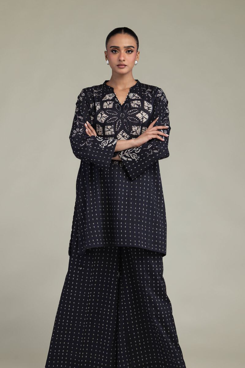 https://us.khaadi.com/dw/image/v2/BJTG_PRD/on/demandware.static/-/Sites-khaadi-master-catalog/default/dwf65389e9/images/hi-res/1-26-220-a-j3_multi_1.jpg?sw=800&sh=1200