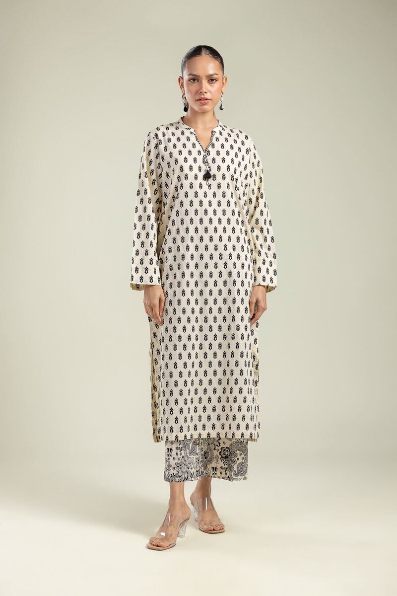 https://us.khaadi.com/dw/image/v2/BJTG_PRD/on/demandware.static/-/Sites-khaadi-master-catalog/default/dwf76631d2/images/hi-res/1-26-208-b-e1_multi_1.jpg?sw=800&sh=1200