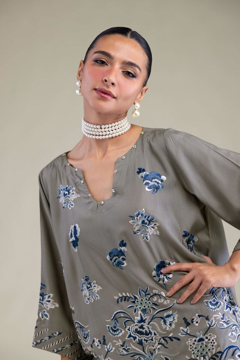 Embroidered | Raw Silk | Floral Silk Kurta | USD 60.00