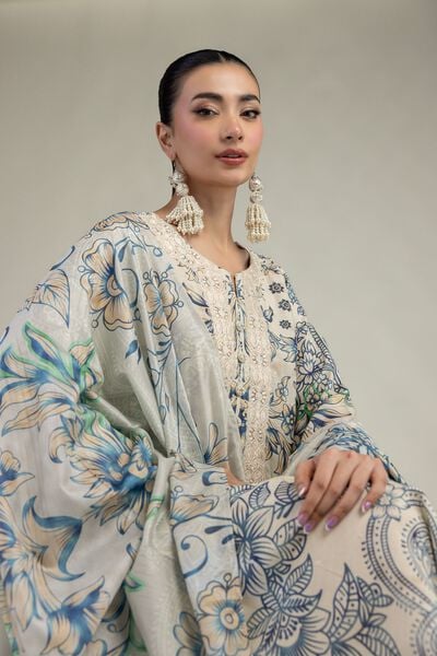 Embroidered | Raw Silk | Floral Round-Neck Kurta | USD 60.00