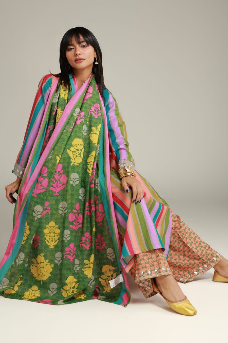 https://us.khaadi.com/dw/image/v2/BJTG_PRD/on/demandware.static/-/Sites-khaadi-master-catalog/default/dwf8593161/images/hi-res/1-26-138-c-h_multi_1.jpg?sw=800&sh=1200