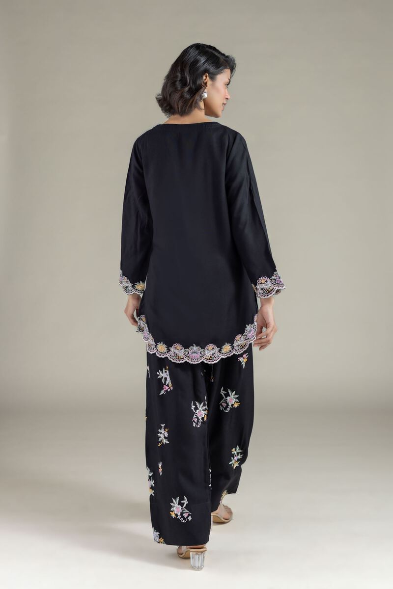 Embroidered | Heavy Blended Viscose | Floral V-Neck Kurta | USD 40.00