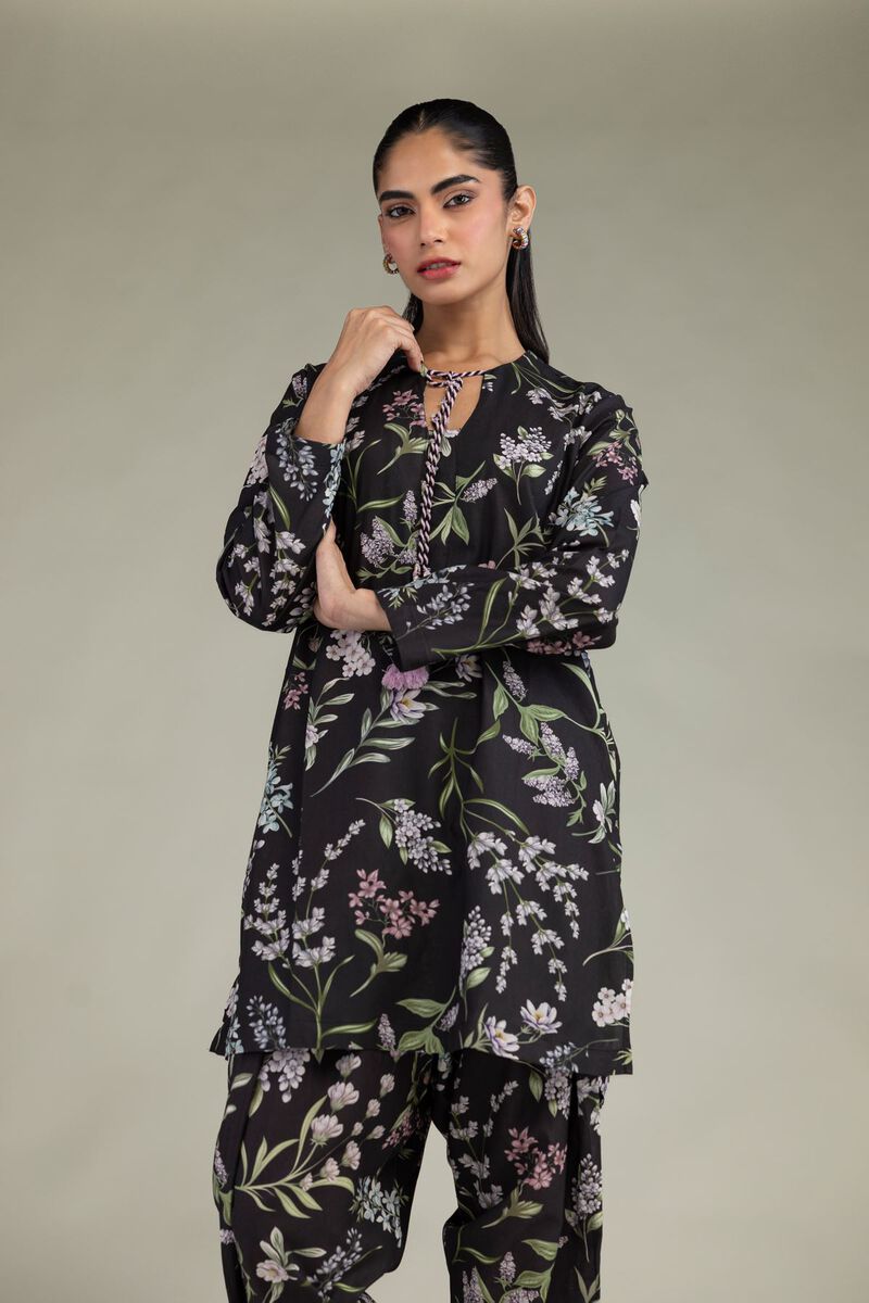 https://us.khaadi.com/dw/image/v2/BJTG_PRD/on/demandware.static/-/Sites-khaadi-master-catalog/default/dwf9548bff/images/hi-res/1-26-216-a-d2_multi_1.jpg?sw=800&sh=1200