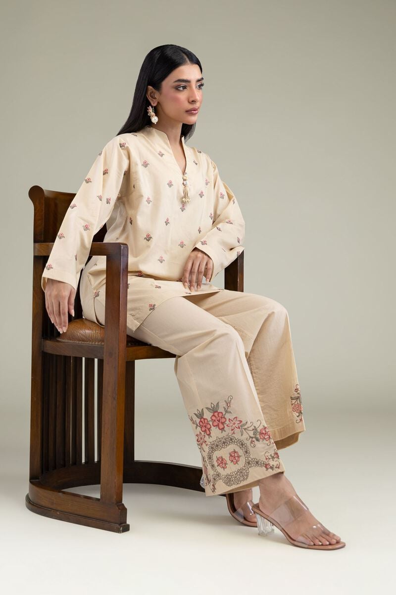 Embroidered | Cambric | Floral V-Neck Kurta | USD 35.00