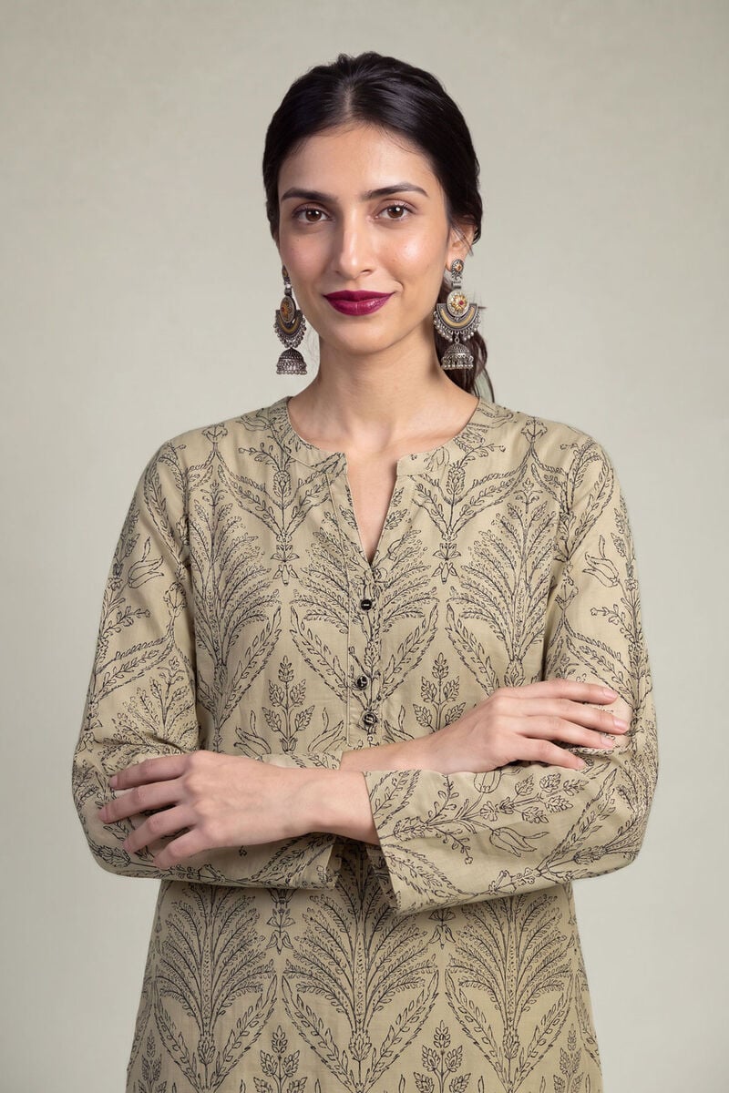 Embroidered | Raw Silk | Beige Silk Kurta | USD 55.00