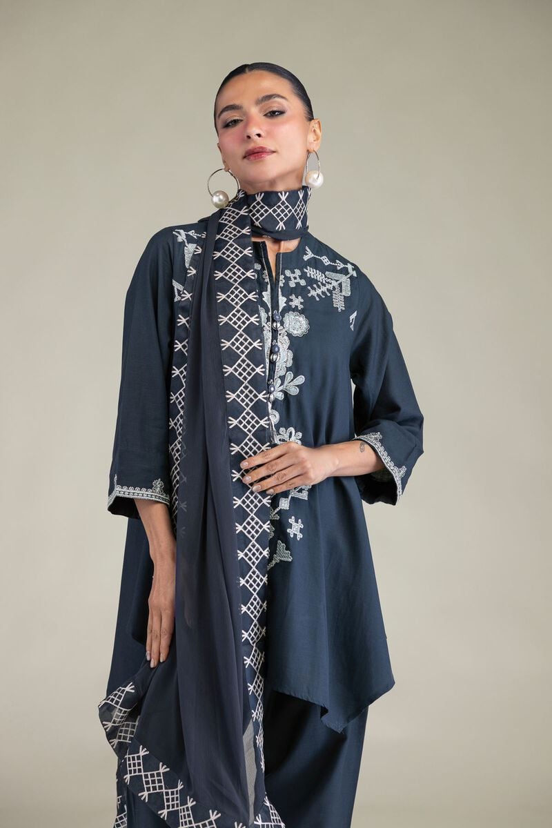 https://us.khaadi.com/dw/image/v2/BJTG_PRD/on/demandware.static/-/Sites-khaadi-master-catalog/default/dwfe8e337c/images/hi-res/2-26-202-c-b_multi_1.jpg?sw=800&sh=1200