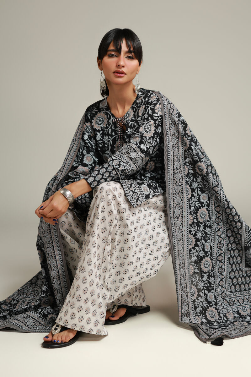 https://us.khaadi.com/dw/image/v2/BJTG_PRD/on/demandware.static/-/Sites-khaadi-master-catalog/default/dwfeb9badc/images/hi-res/1-26-228-c-i2_multi_1.jpg?sw=800&sh=1200