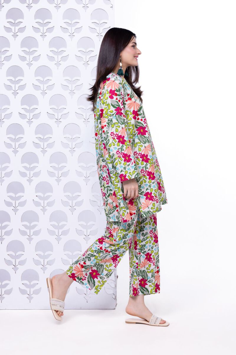 https://us.khaadi.com/dw/image/v2/BJTG_PRD/on/demandware.static/-/Sites-khaadi-master-catalog/default/dwff180f38/images/hi-res/ebx1_multi_1.jpg?sw=800&sh=1200