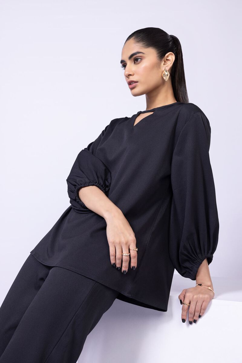 https://us.khaadi.com/dw/image/v2/BJTG_PRD/on/demandware.static/-/Sites-khaadi-master-catalog/default/dwff671dcd/images/hi-res/wsct24232xt_multi_1.jpg?sw=800&sh=1200