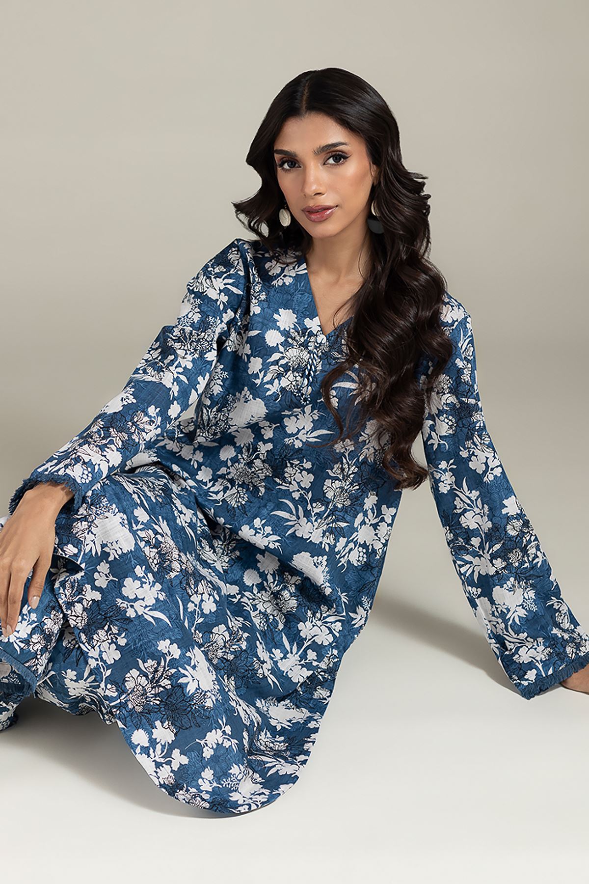 Buy Kurta | 7.50 USD | OTD4-EX24-06TA-VG_MULTI | Khaadi United States