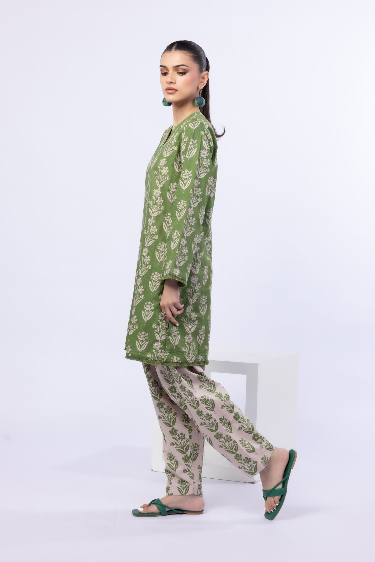 Buy Kurta | 0.0 N/A | OTD4-EX24-09TA-VG_MULTI | Khaadi United States