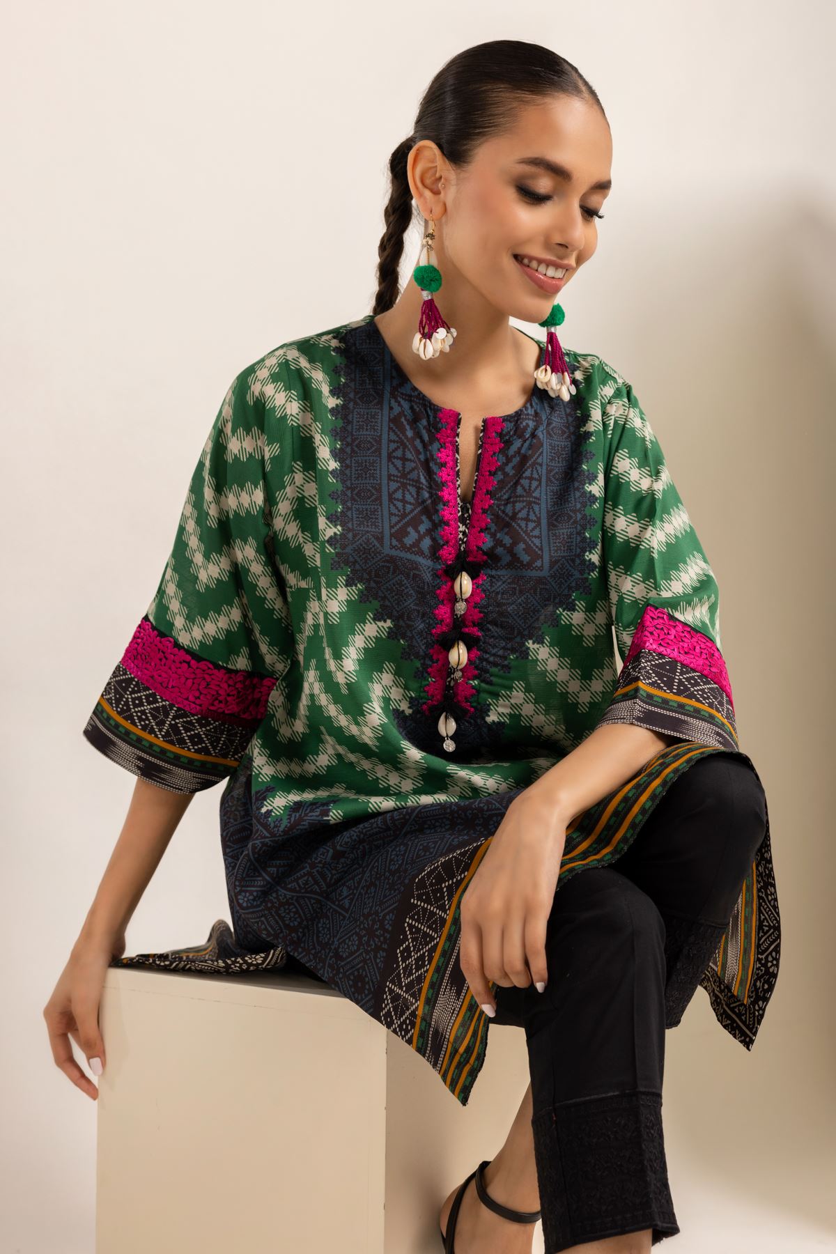 Buy Kurta Embroidered 9.00 USD 1001776005 Khaadi United States