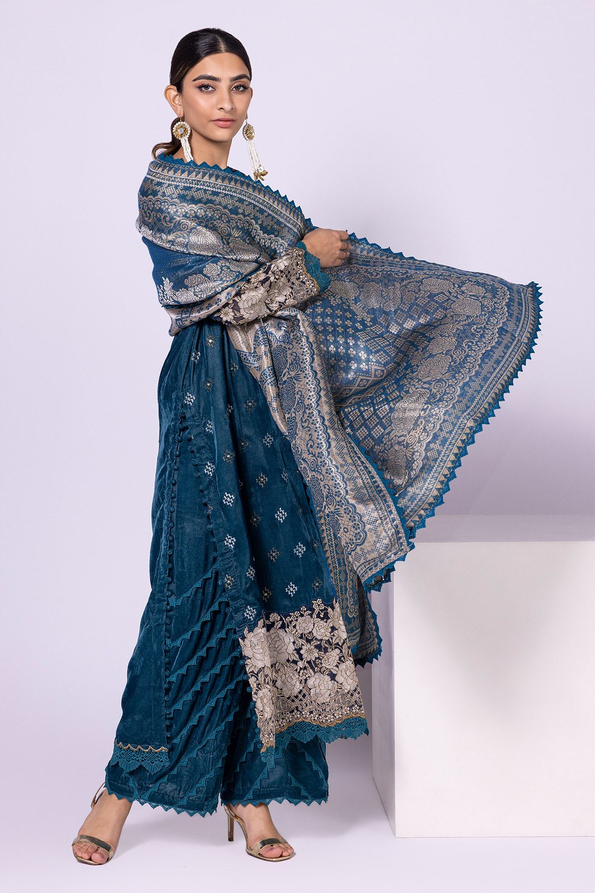 Buy Fabrics 3 Piece | 36.60 USD | 1001743358 | Khaadi United States