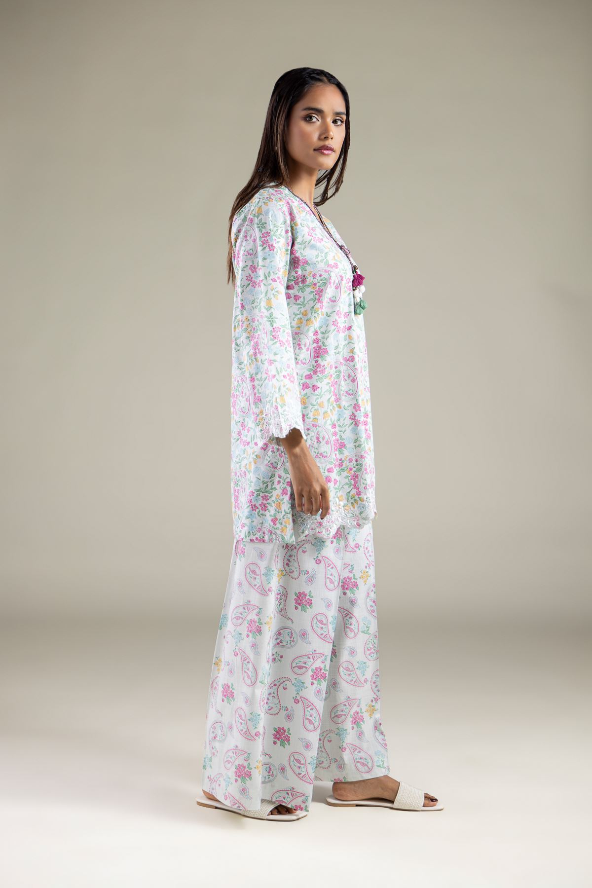 Buy Pants | 0.0 N/A | 1-26-123-B-C-VG_MULTI | Khaadi United States